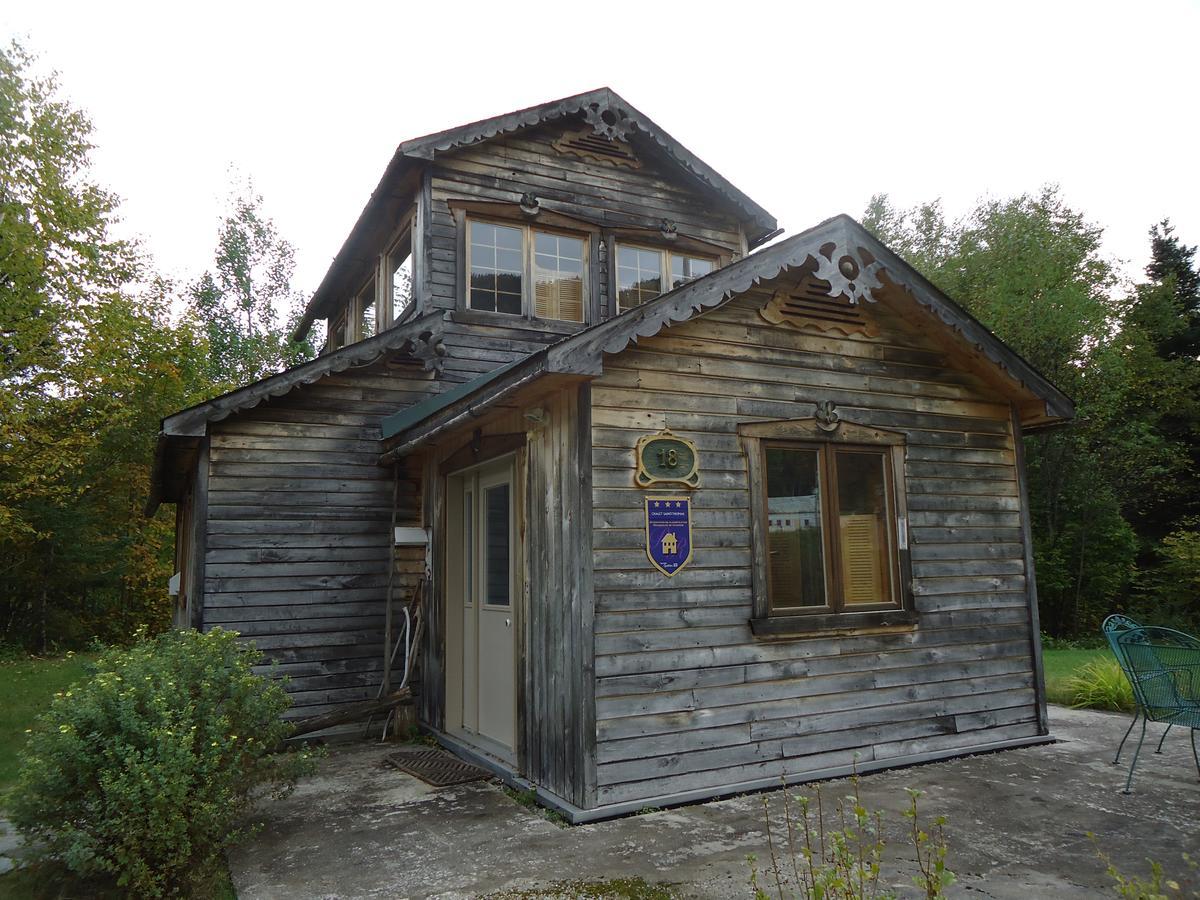 Chalet Saint-Thomas LʼAnse-Saint-Jean المظهر الخارجي الصورة
